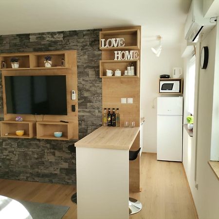 Gospić Apartman Anamaria מראה חיצוני תמונה