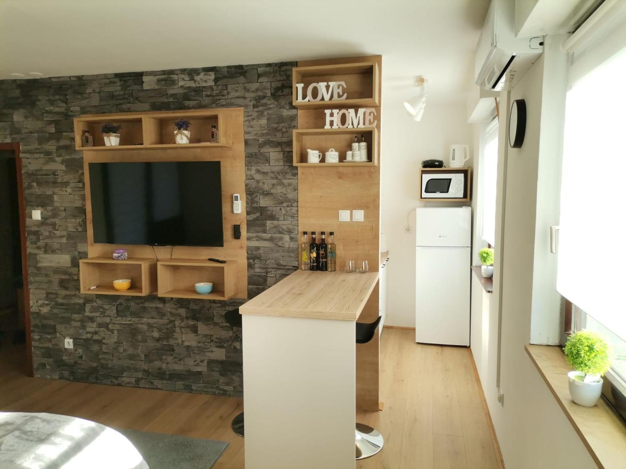 Gospić Apartman Anamaria מראה חיצוני תמונה